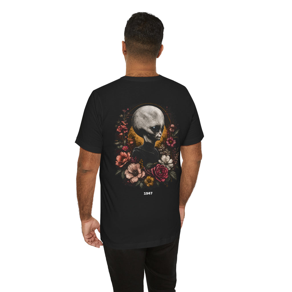 Roswell 1947 Alien Tee — Vintage Floral UFO T-Shirt